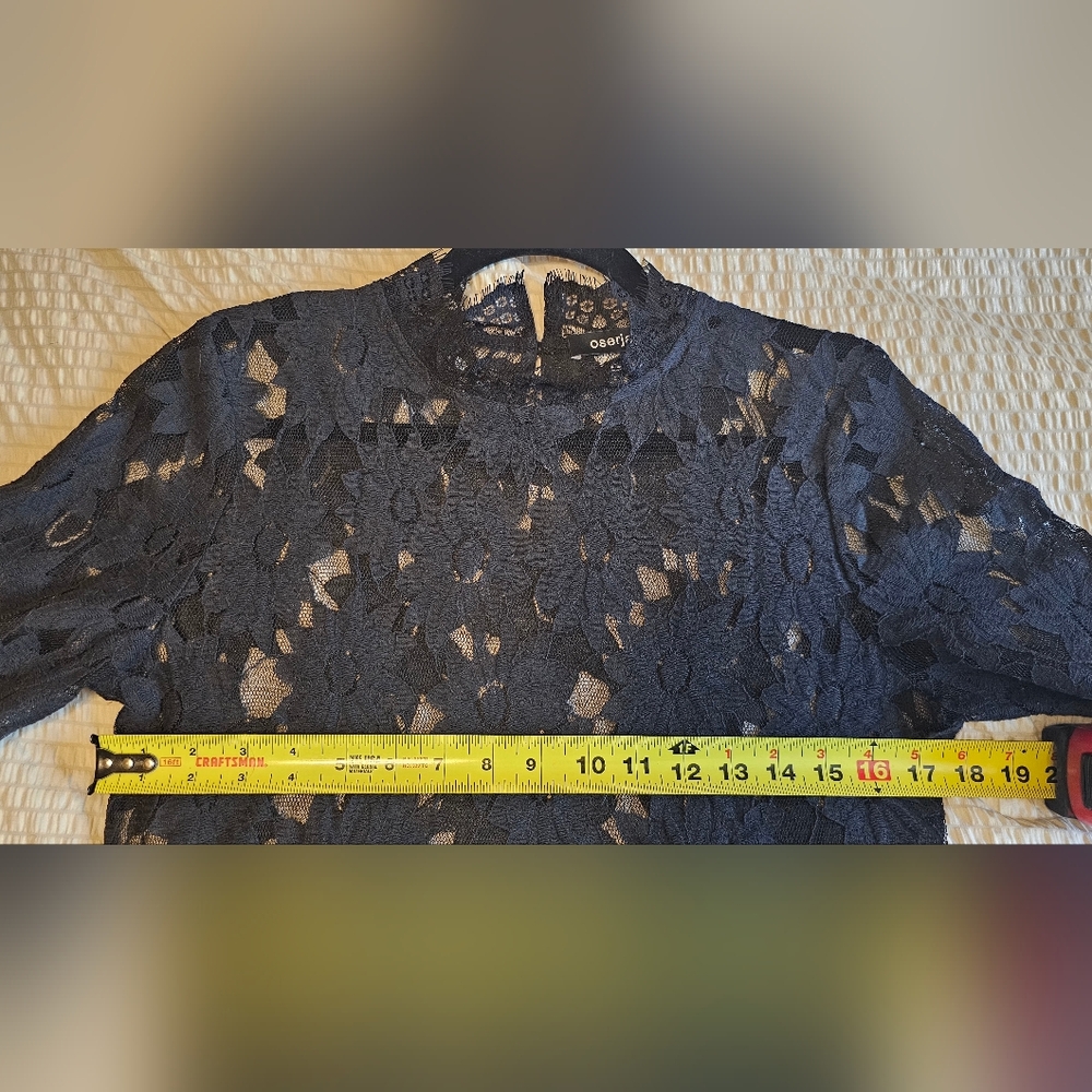 Oserjep - Black Floral Lace Blouse - Picture 6 of 7